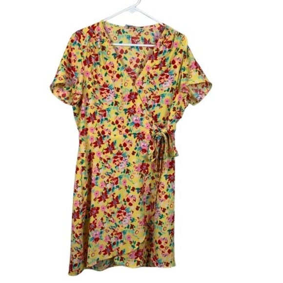easel | Dresses | Easel La Yellow Floral Wrap Dress Size Small